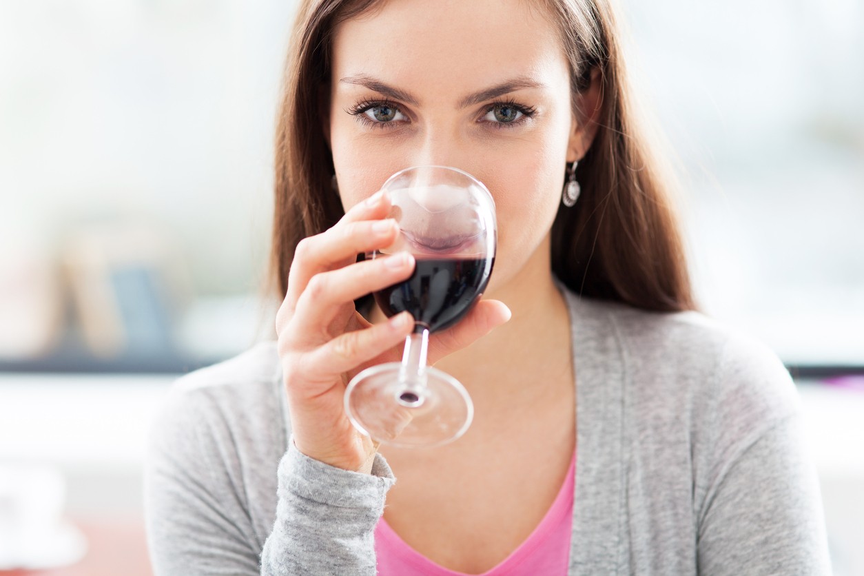 Vino tinto beneficios y contraindicaciones