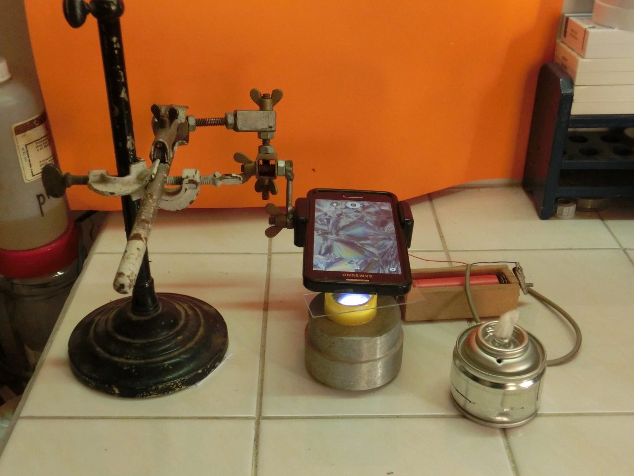 Como se hace un microscopio casero